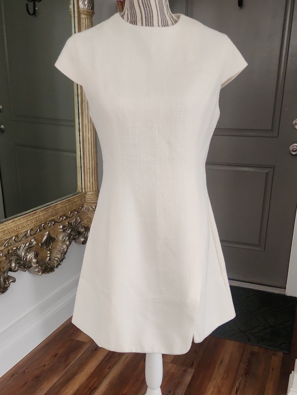 Commense Classic Off-White A-Line Cap-Sleeve Dress